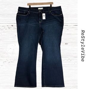 TORRID Women’s Size 26S Denim Jeans NWT Bootcut Fit Style Stretch Short Length